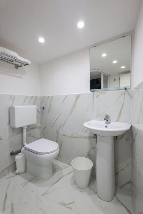 'A Casa D'Annare Apartment Napoli Bagian luar foto
